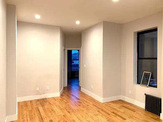 Rented by Evergreen Realty & Investments | media 41