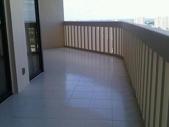 2nd image of 19707 Turnberry Way APT 26A