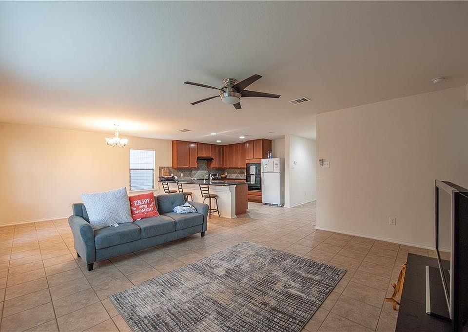 1st image of 14512 Lake Victor Dr