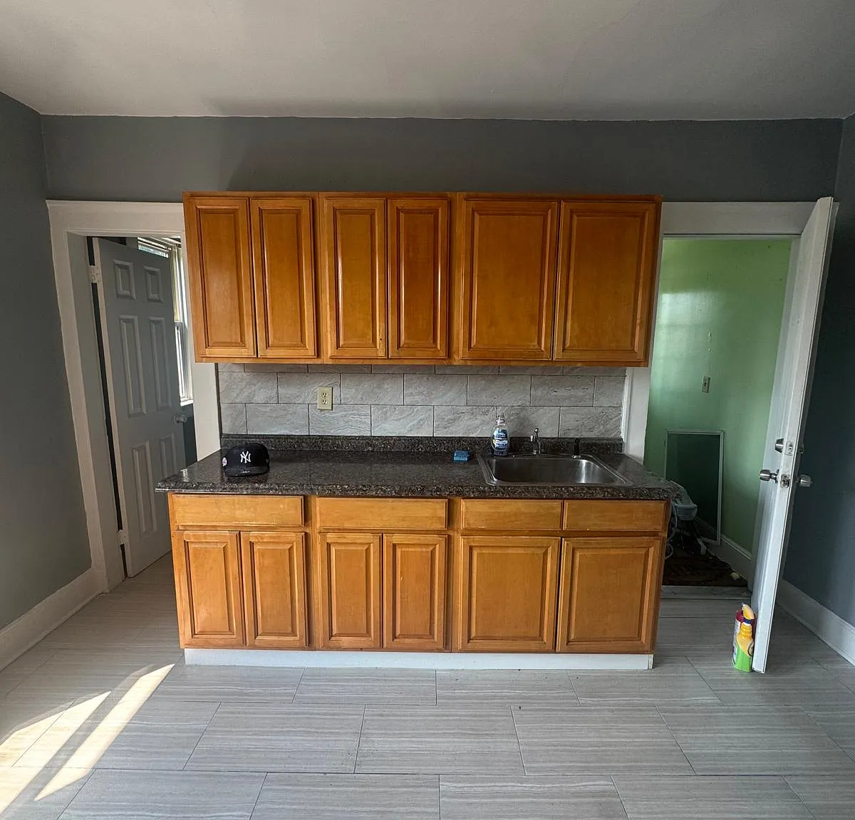 3 bed, $2,300 — Photo 2