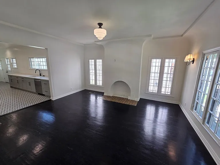 351 S Detroit St #2 — Photo 3
