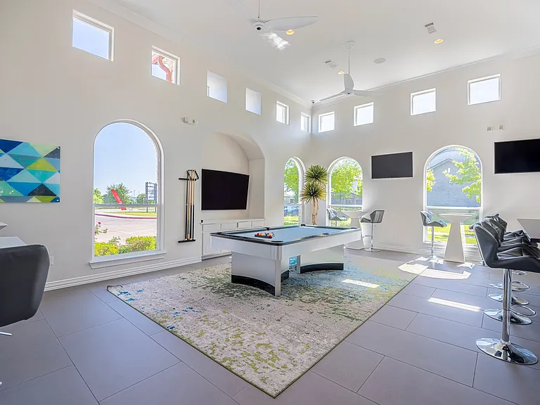 Travesia Apartments — Photo 12