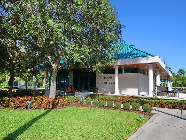 7535 Ascot Ct — Photo 48