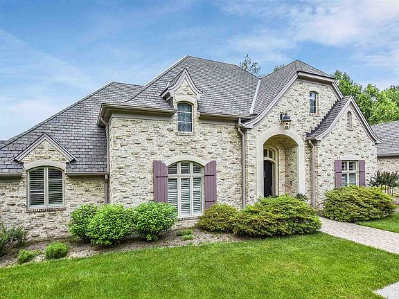 5th image of 1402 Stonebriar Dr
