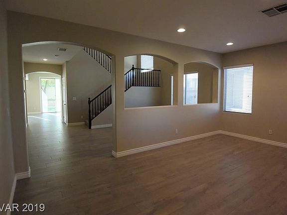 4th image of 517 E La Madre Way