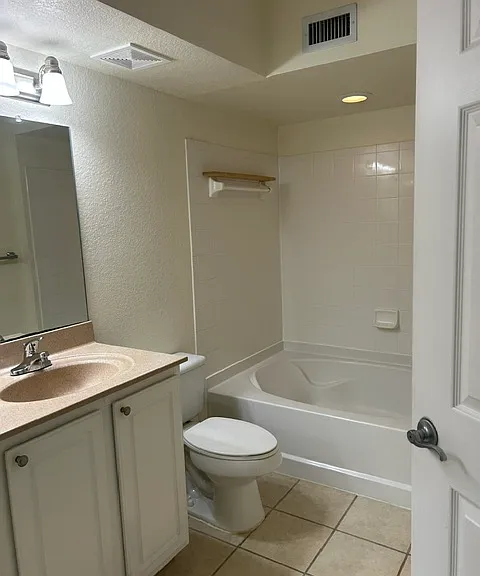 10075 Gate Pkwy N #1610 — Photo 13