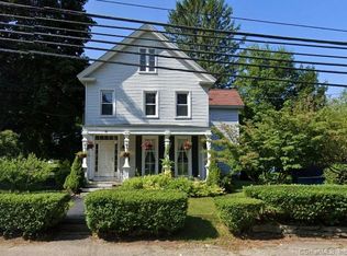 88 W Town St, Norwich, CT 06360