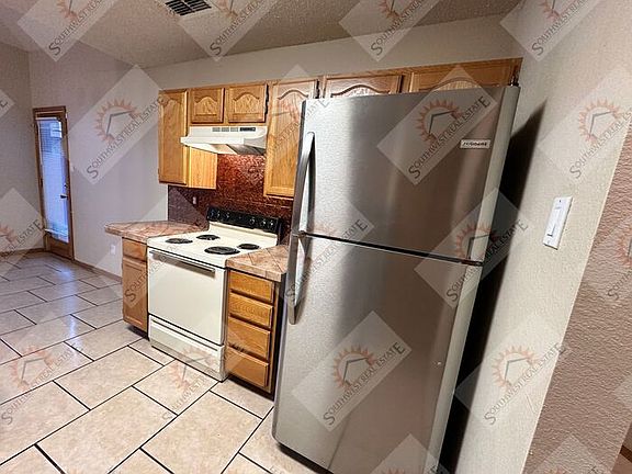 5th image of 3005 Holmberg Dr