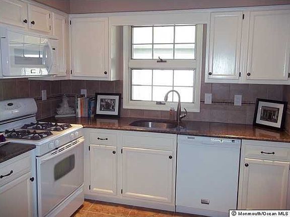 3rd image of 1489 Forelle Ln