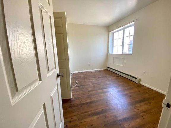 4th image of 1734 Savona Point Cir