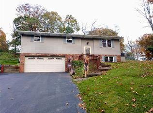 151 Thorndale Dr, Beaver Falls, PA 15010