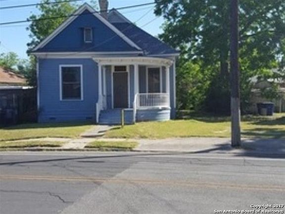 3rd image of 1204 S Presa St