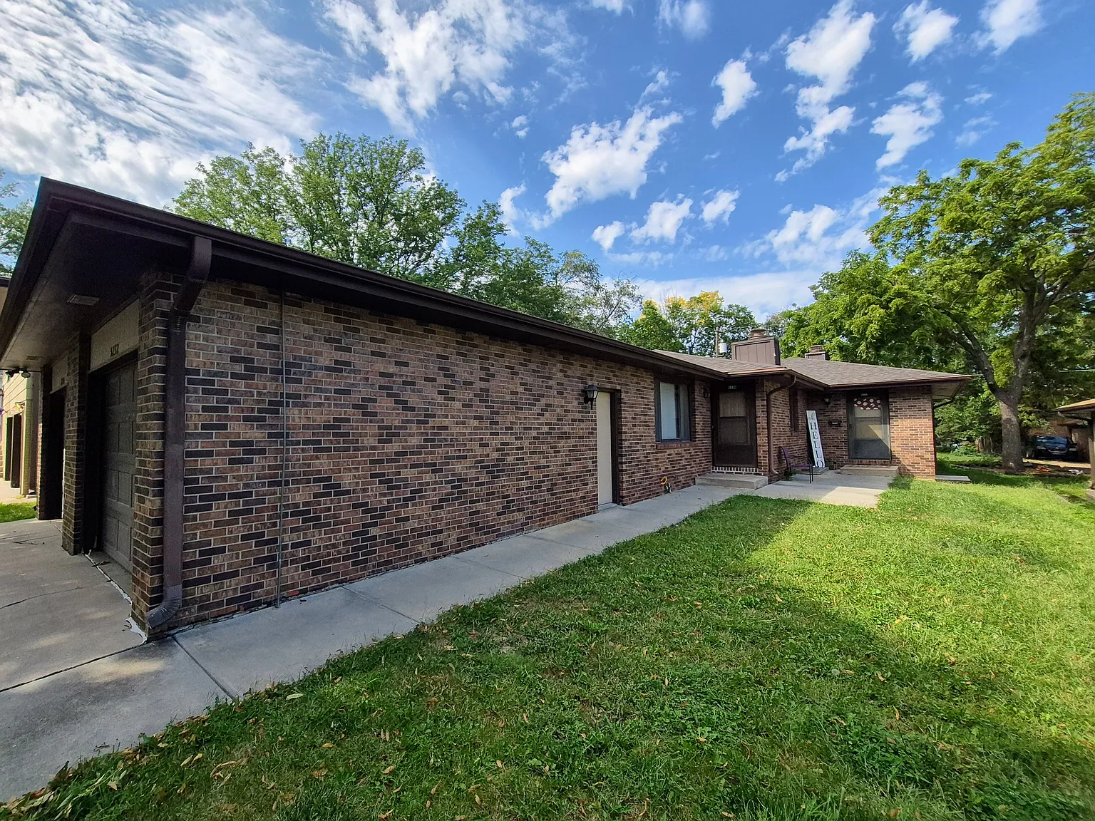 3 bed, 1250 sqft, $1,700 — Photo 1