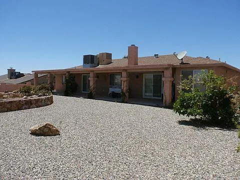 2340 Camero Ct — Photo 22