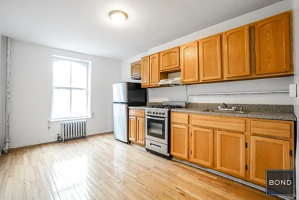 Rented by Bond New York | media 4