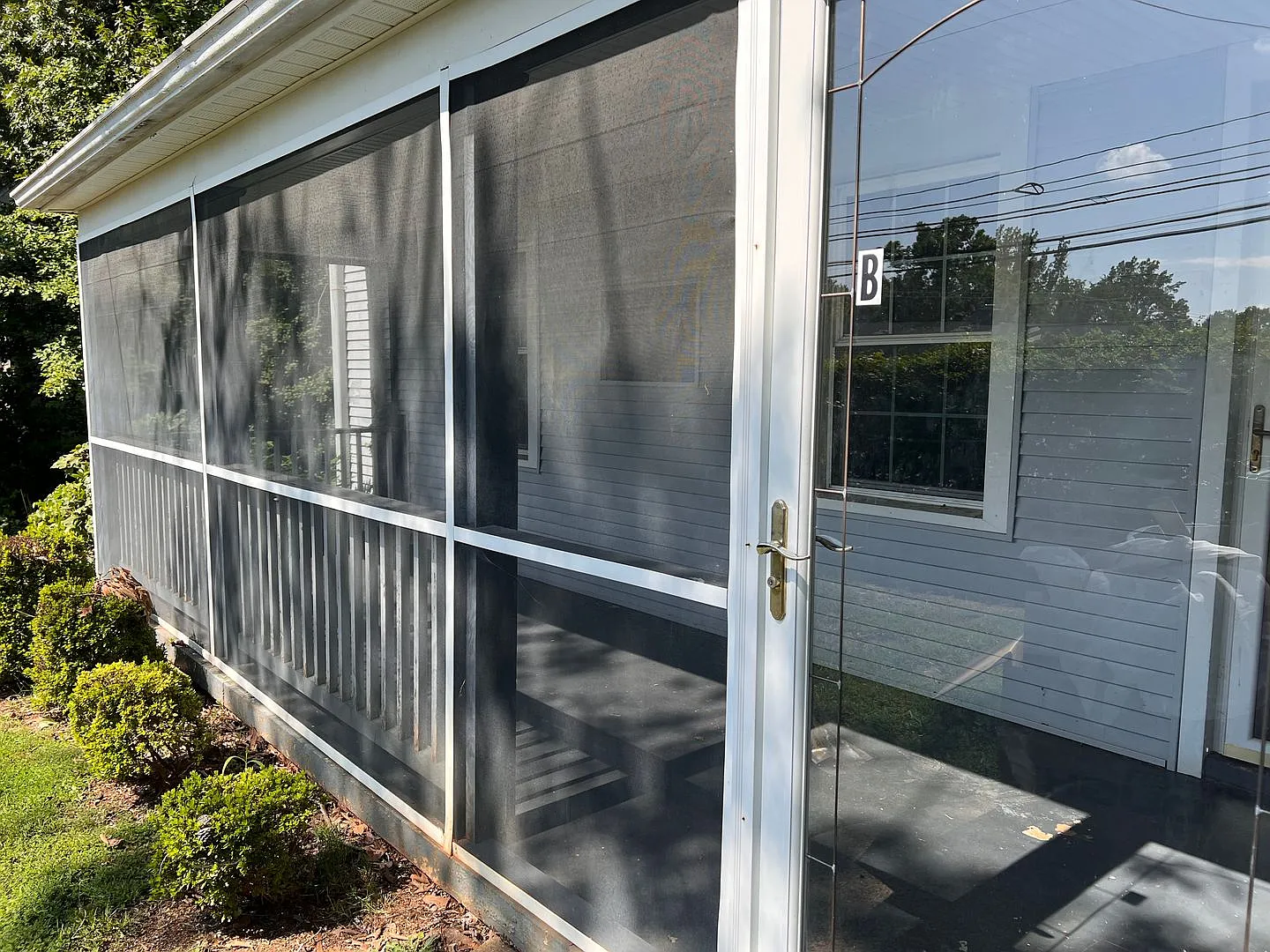 AP7003 - 1305 Cherry Avenue — Photo 2
