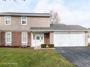 668 Niagara Dr, Bolingbrook, IL 60440