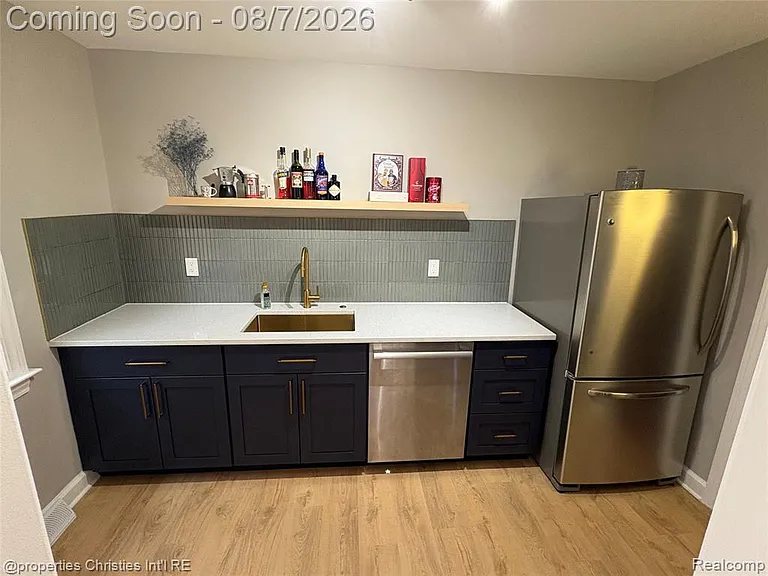 4468 Grayton St — Photo 8