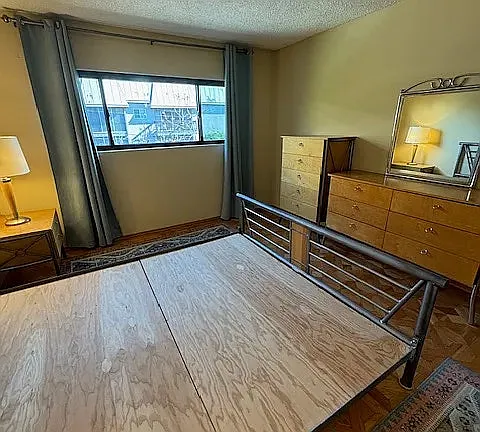1735 N Fuller Ave #323 — Photo 20