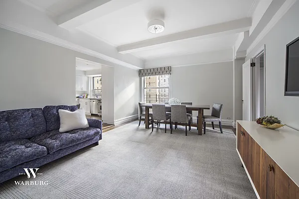 Sold by Warburg | media 8