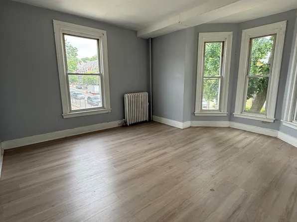 43 Central Ave #201, Waterbury, CT 06702