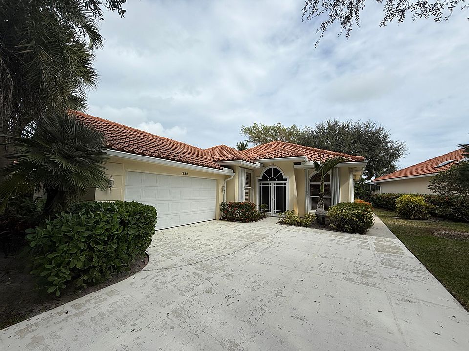 1st image of 222 E Tall Oaks Cir