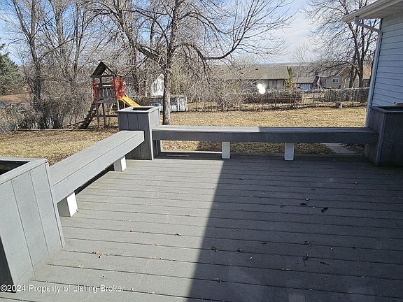 4th image of 218 Renee Dr