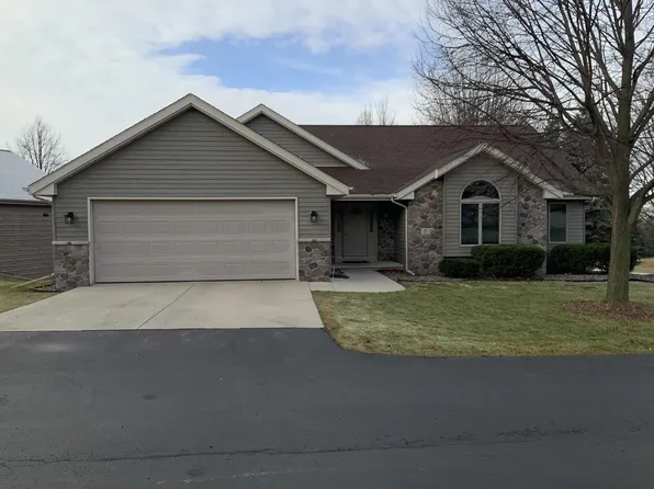 6 Ridgewood Ct, Fond Du Lac, WI 54937