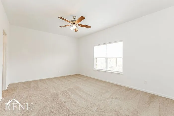 2935 Jackson Smt — Photo 11