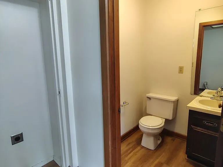 1175 Mount Vernon Rd — Photo 20