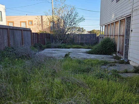 3rd image of 1029 Silver Ave