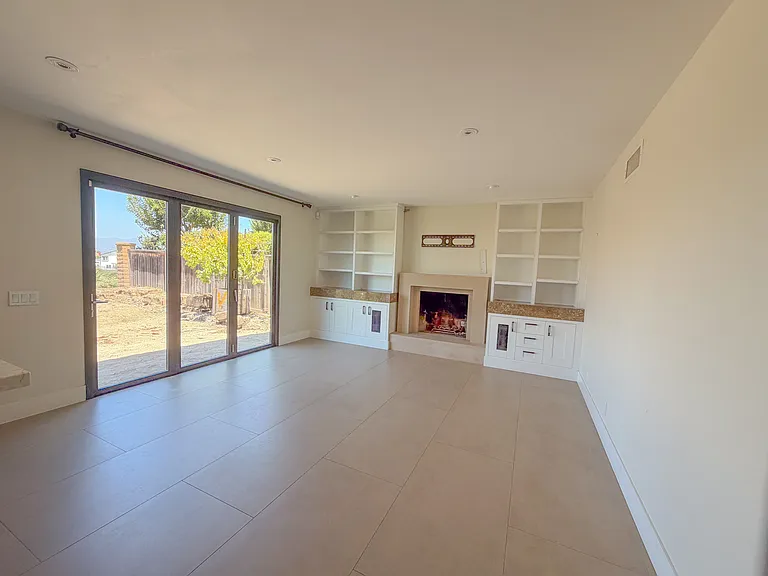 25651 Del Norte — Photo 17