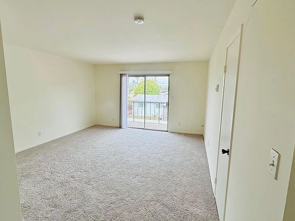 4th image of 4885 Cole St Unit 36