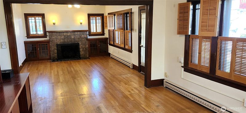 2nd image of 3620 6th Avenue