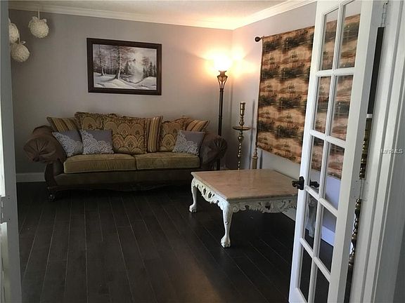3rd image of 3772 Parkway Blvd