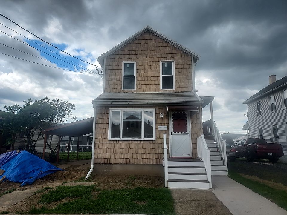 1st image of 44 Hazle St #2