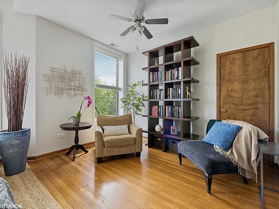 4th image of 1518 W Wilson Ave APT 3E