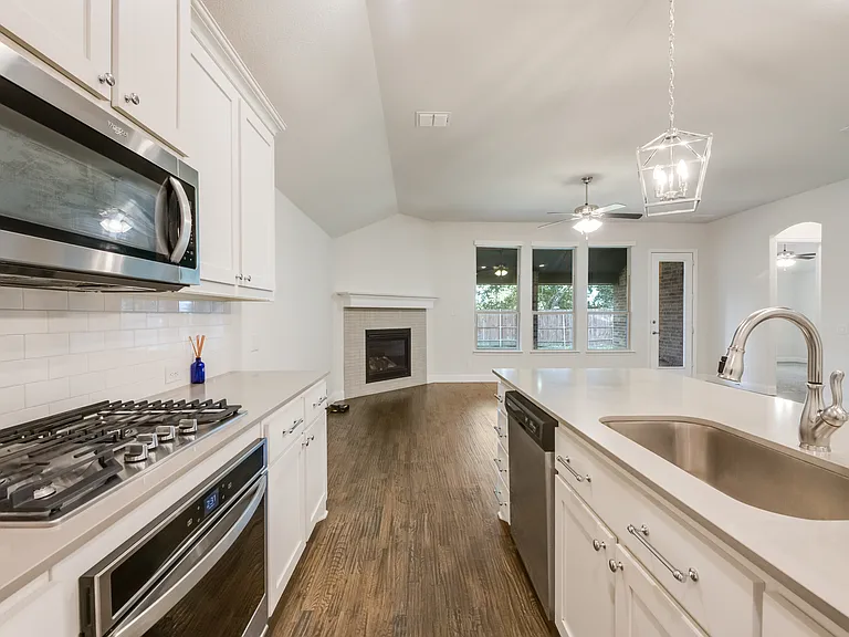 3319 Sequoia Ln — Photo 12