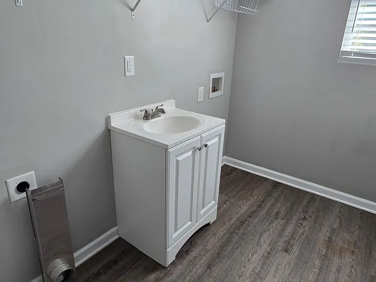 1151 Bentley Ct — Photo 17