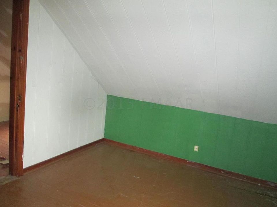 Upper Bedroom 1