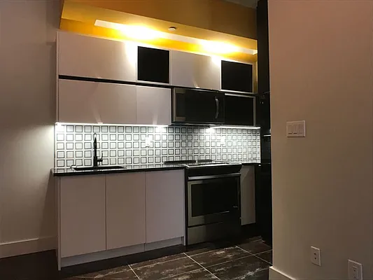 Rented by Nooklyn NYC LLC | media 44