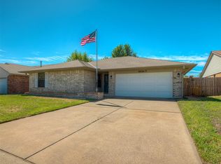 10024 Fairfax Ter, Yukon, OK 73099