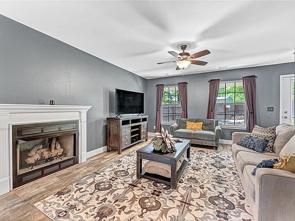 4th image of 5 Cranfield Cir