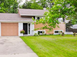 921 E McKay Rd, Shelbyville, IN 46176