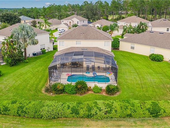 3rd image of 533 Higher Combe Dr