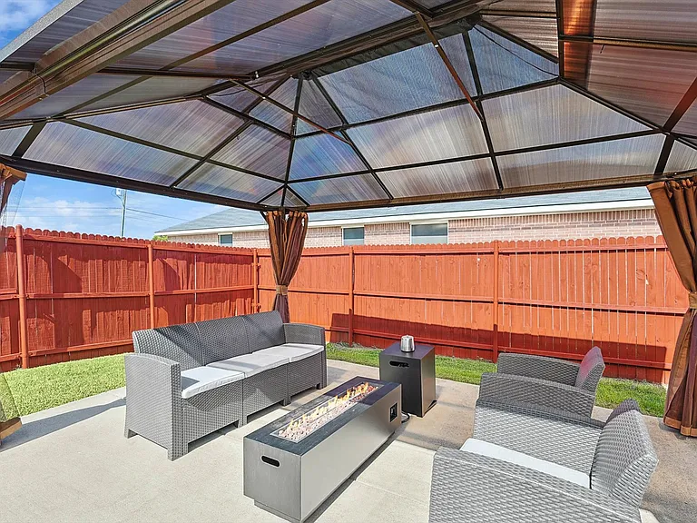 500 Parkerville Rd — Photo 104