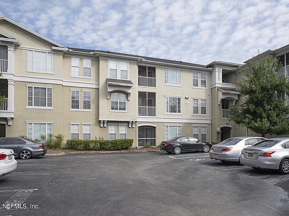2nd image of 8290 Gate Pkwy W Unit 308