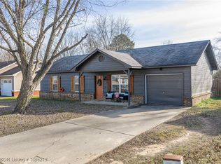 105 W Houston St, Lavaca, AR 72941