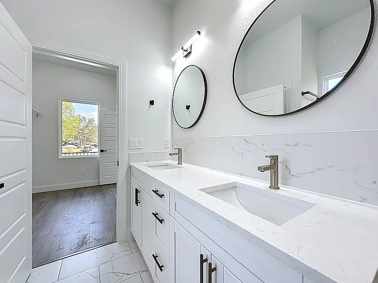 2121 Broad Water Dr — Photo 46