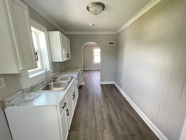 2621 Main St #B — Photo 1